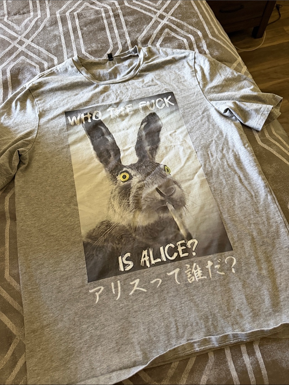 Graphic Bunny Crewneck T-Shirt in Heather Gray